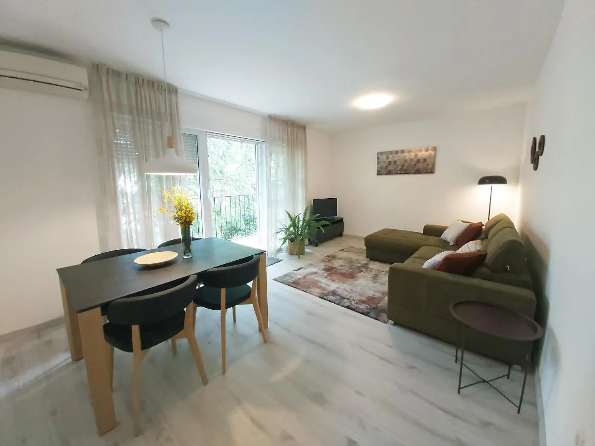 Green City Point Apartment Pula